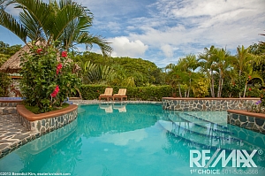 Placencia Pointe Town Homes Pool