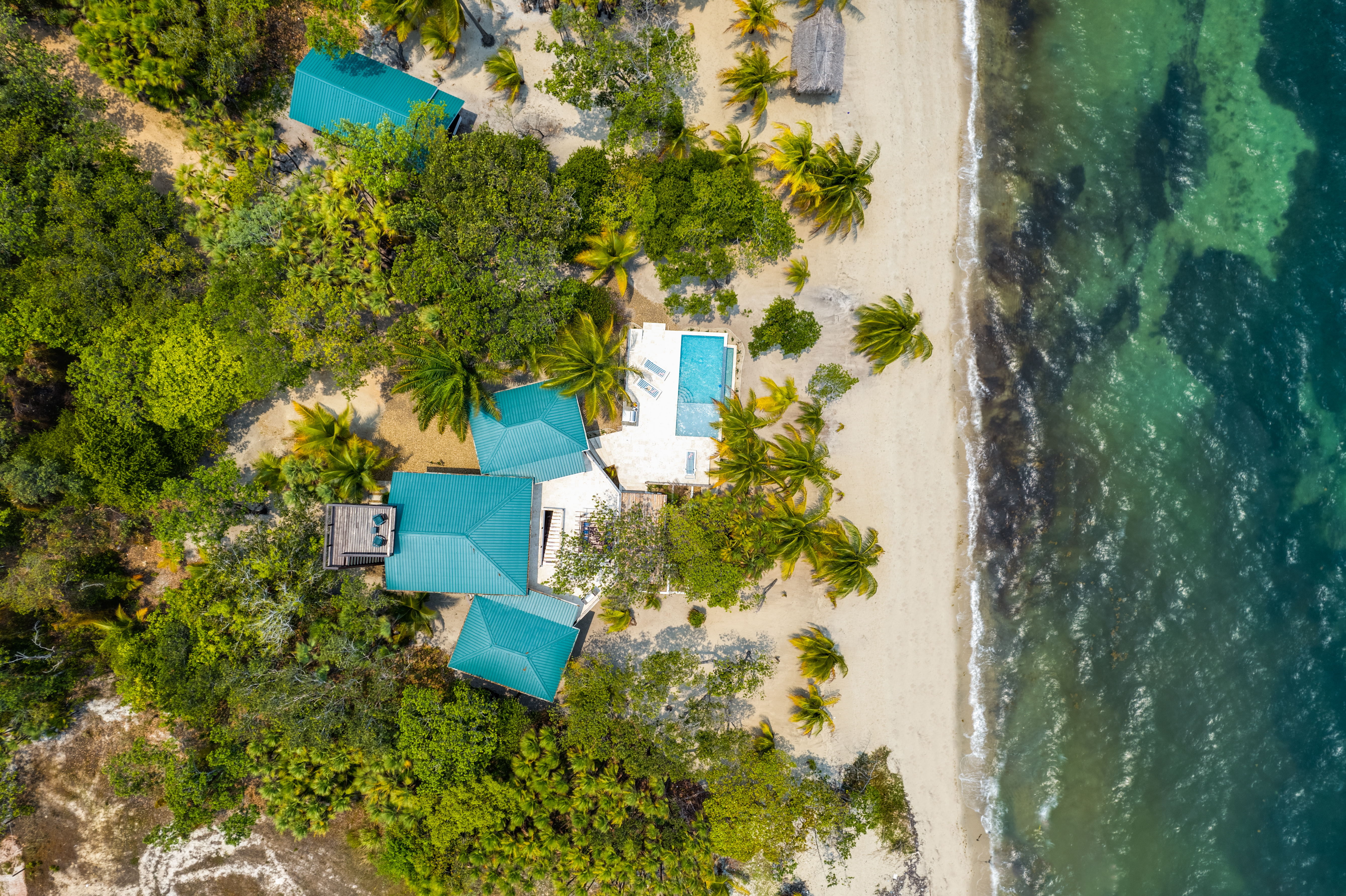 RE/MAX real estate, Belize, Placencia, 5BR - Beachfront 1 Acre Property in Exclusive Community