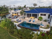 LUXURY LIVING IN BELIZE