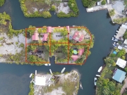 Island Cottage in Placencia Village