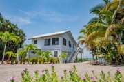Lagoon living at a Bargain this Will Not Last