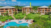 Penthouse Beach front Condo - Best Views!
